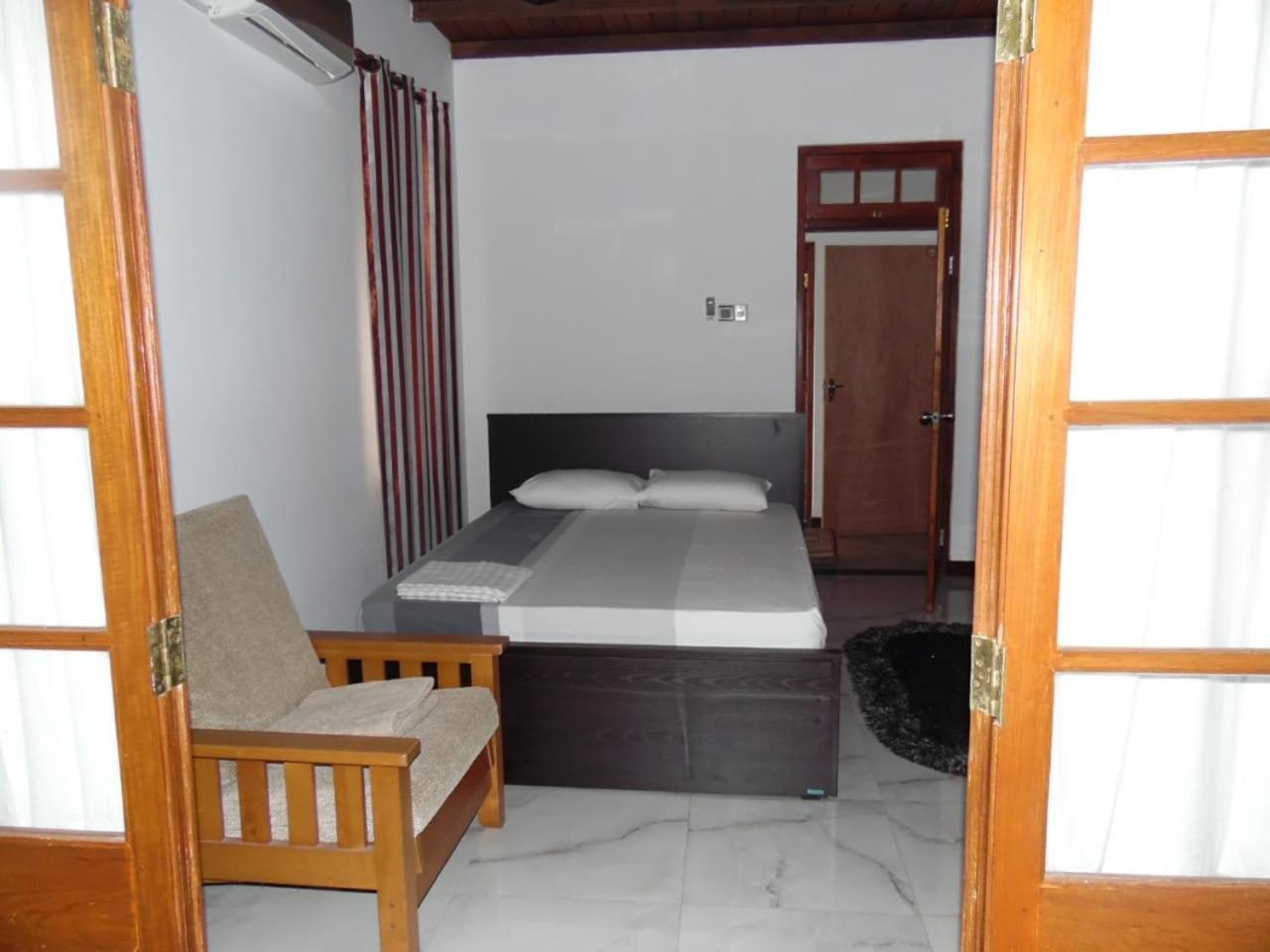 Ice Berg Dehiwala-Mount Lavinia Exterior foto