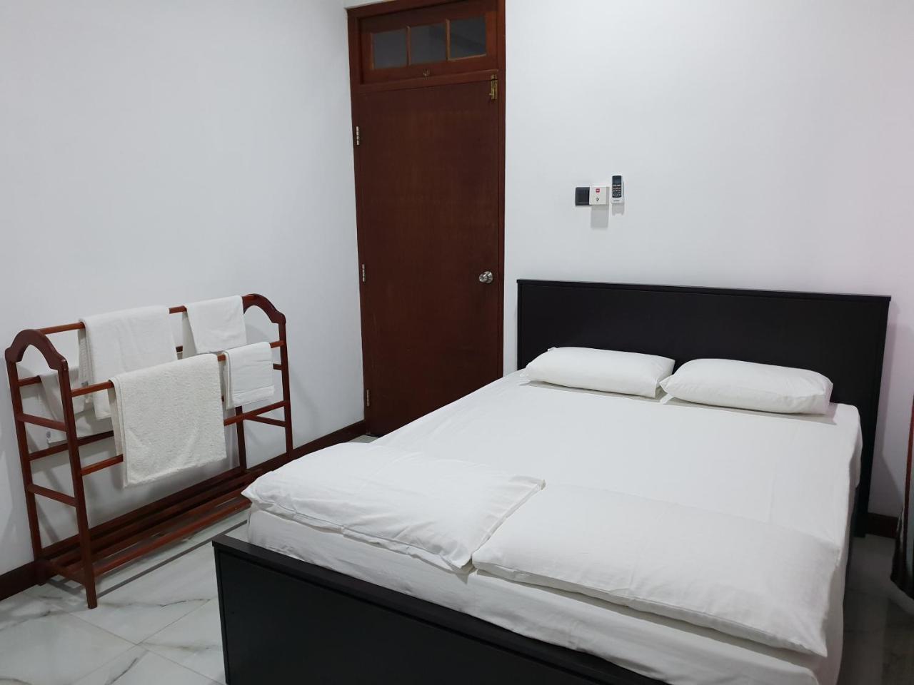Ice Berg Dehiwala-Mount Lavinia Exterior foto