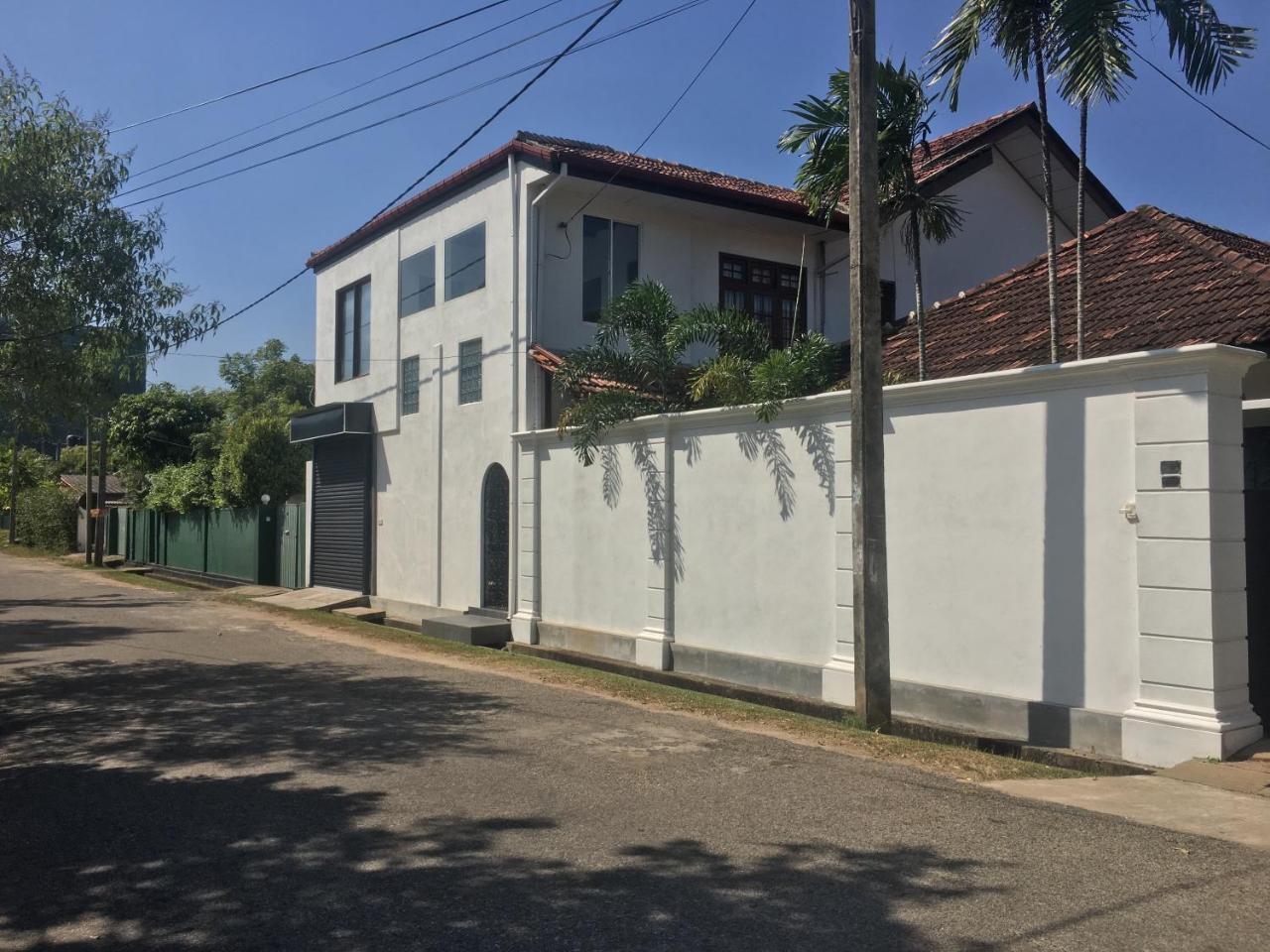 Ice Berg Dehiwala-Mount Lavinia Exterior foto