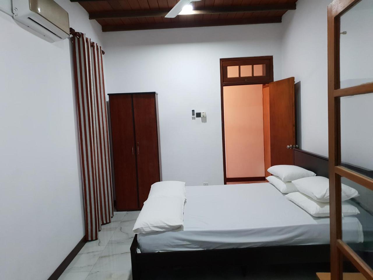 Ice Berg Dehiwala-Mount Lavinia Exterior foto