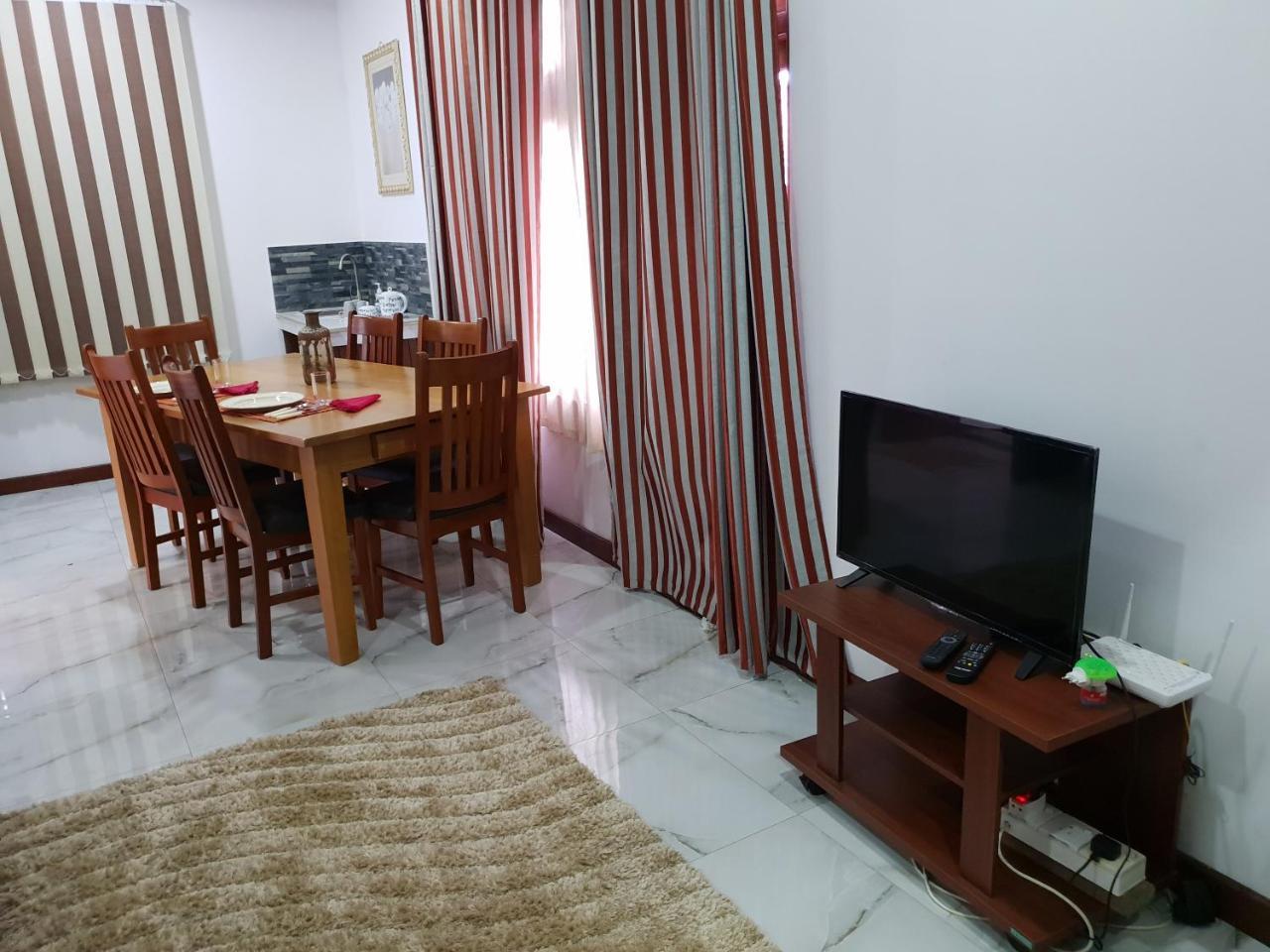 Ice Berg Dehiwala-Mount Lavinia Exterior foto
