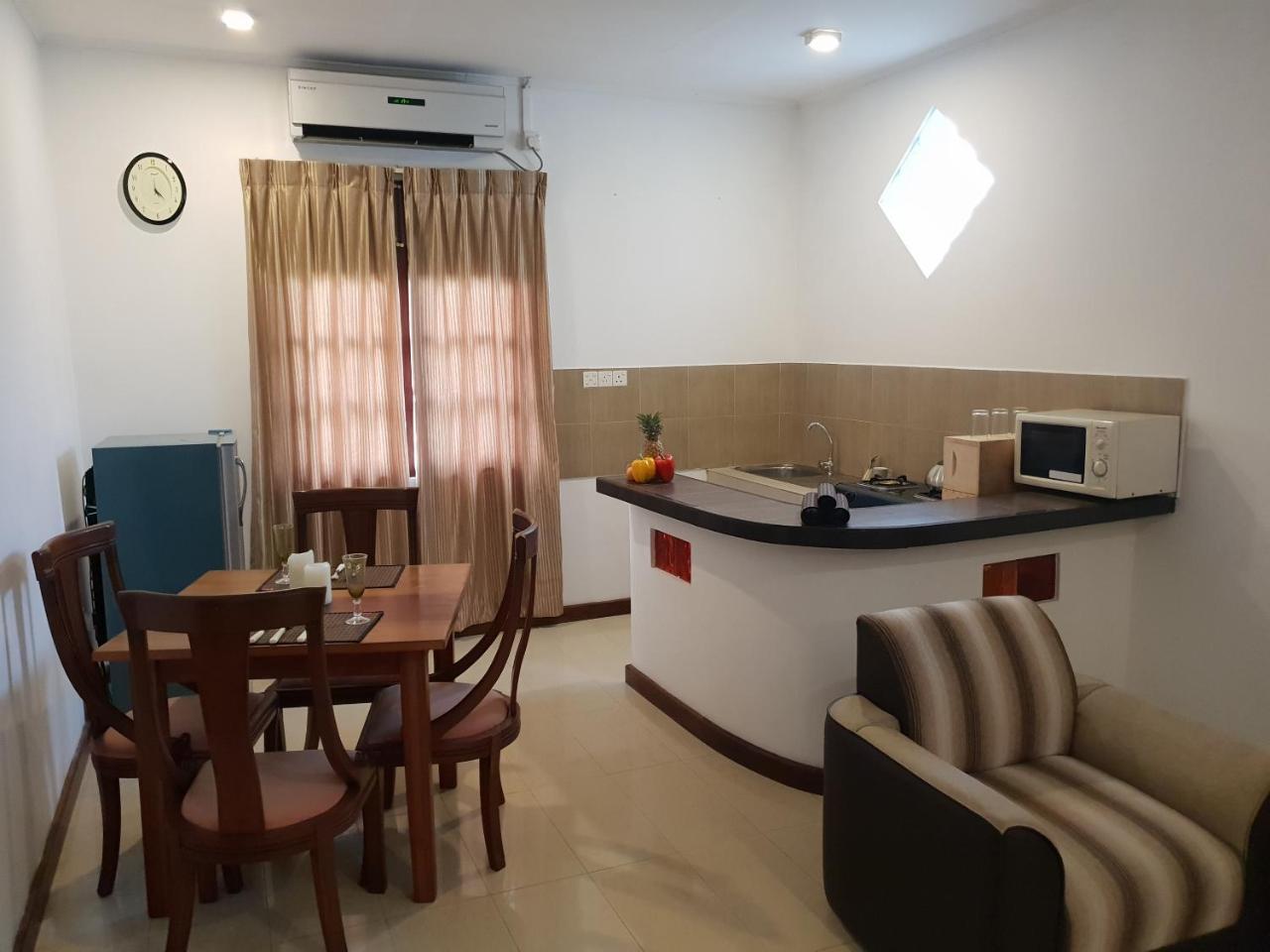 Ice Berg Dehiwala-Mount Lavinia Exterior foto