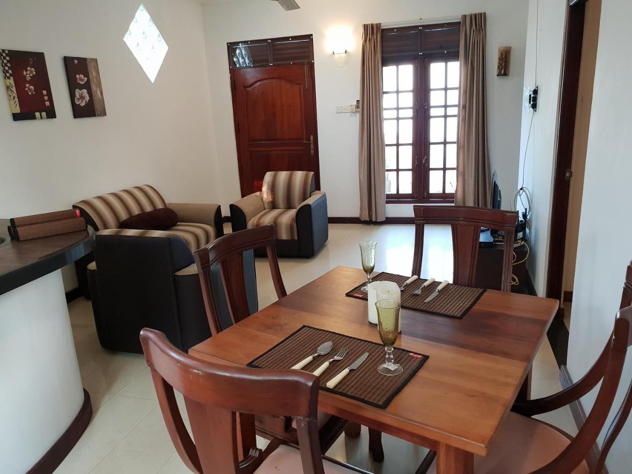 Ice Berg Dehiwala-Mount Lavinia Exterior foto