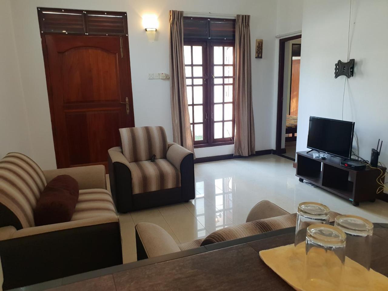 Ice Berg Dehiwala-Mount Lavinia Exterior foto